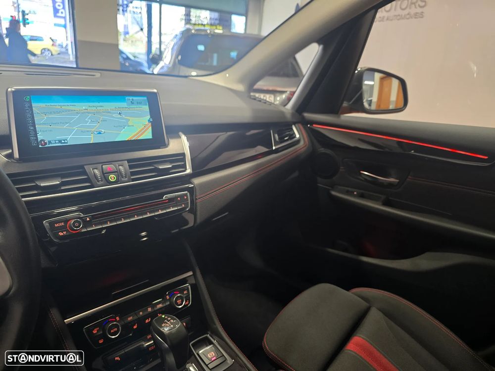 BMW 218 Active Tourer d Aut. Sport Line - 36