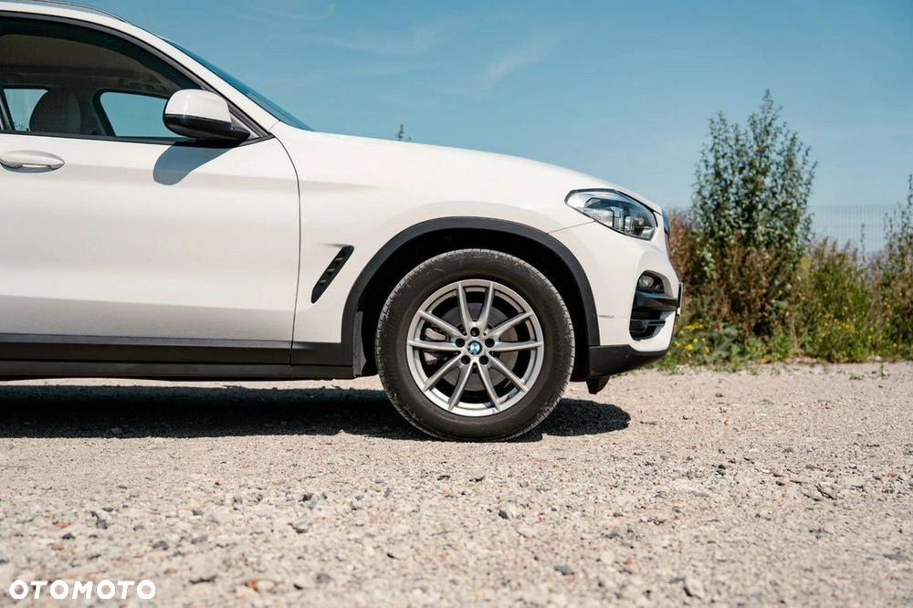 BMW X3 xDrive20i - 9
