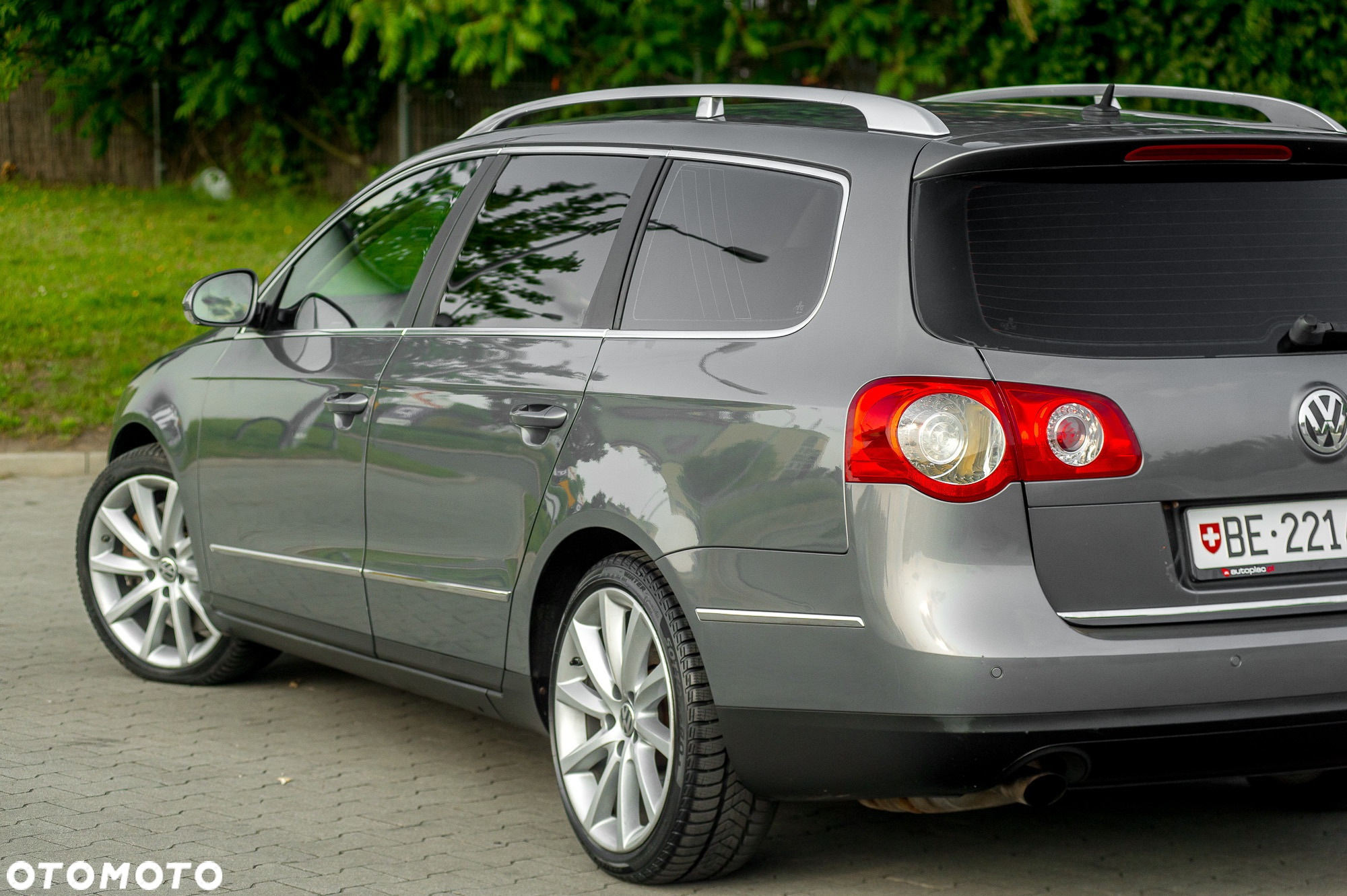 Volkswagen Passat - 9