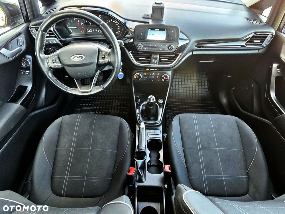 Ford Fiesta - 11