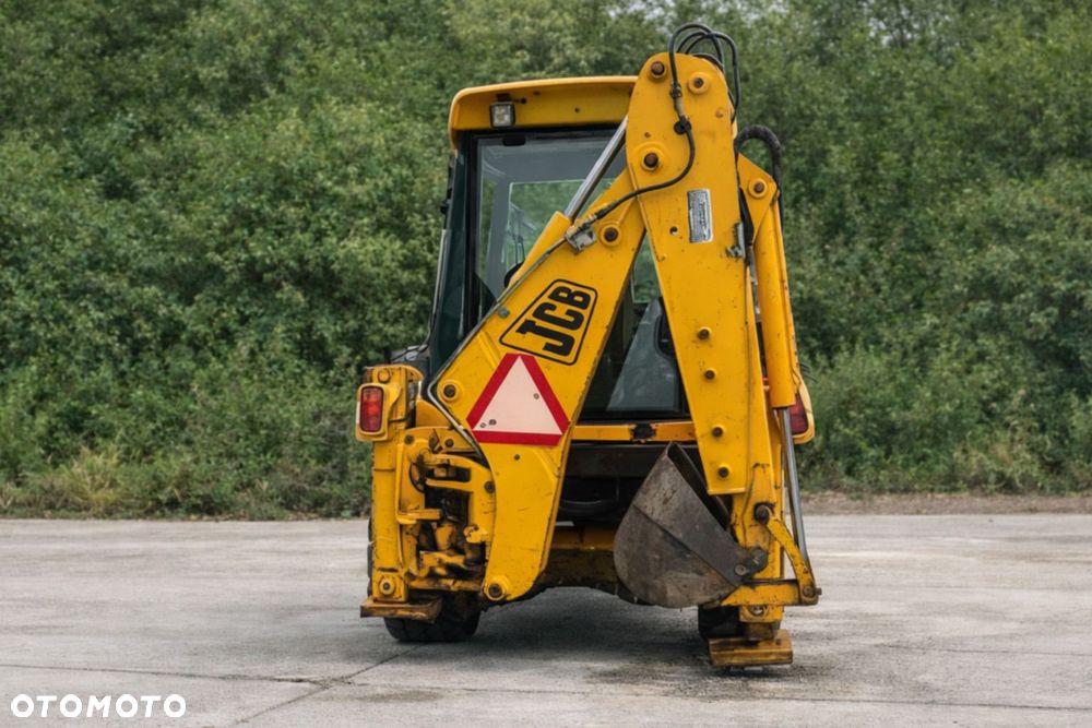 JCB 2CX - 8