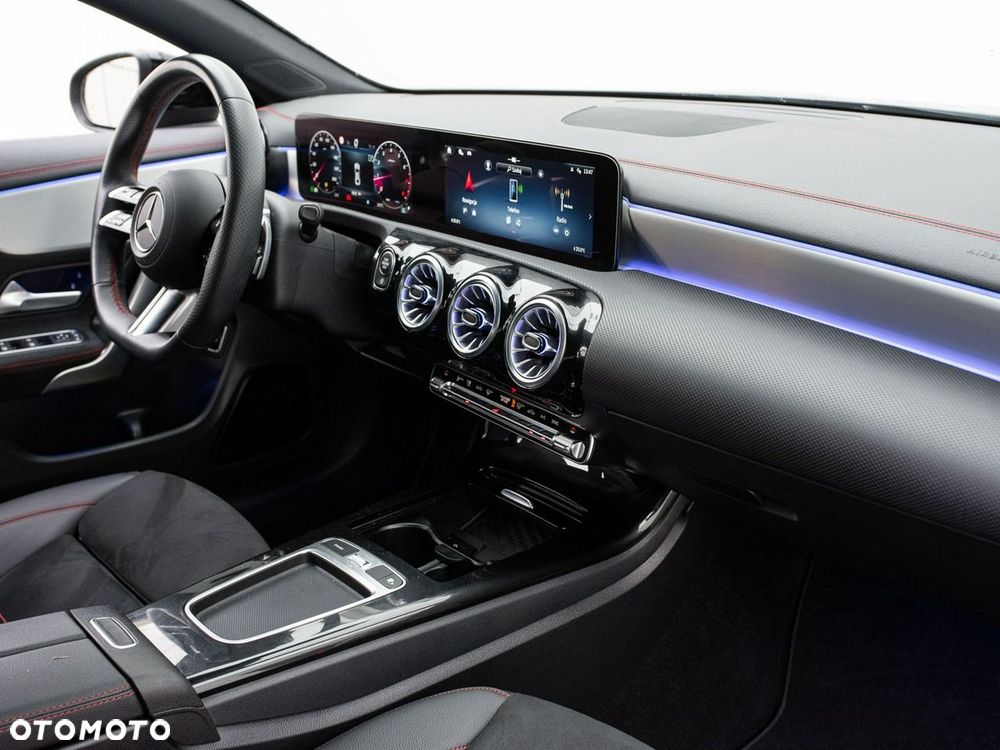 Mercedes-Benz CLA 200 mHEV AMG Line 7G-DCT - 30
