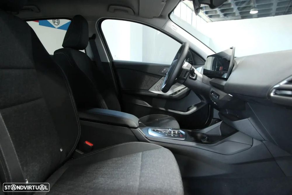 BMW 116 2025 photo 2
