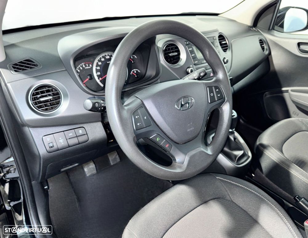 Hyundai i10 1.0 Urban GPL+Bluet. +Ctrl+Far.Nev.+Led.+Sen.Estac. - 6