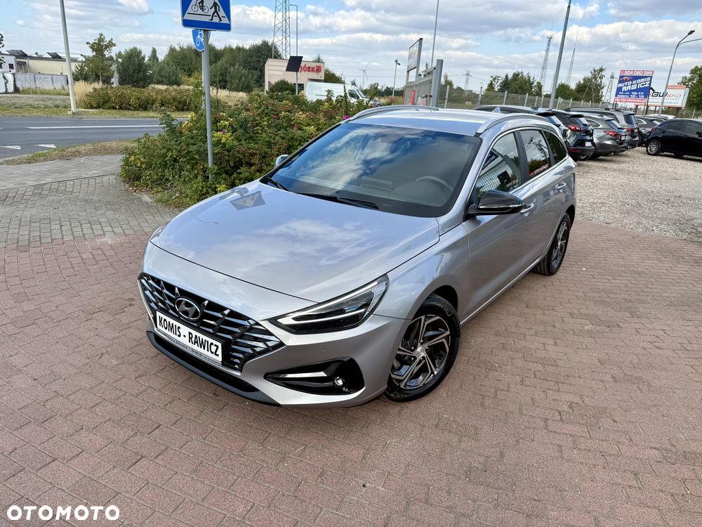 Hyundai i30 Kombi 1.5 T-GDI 48V-Hybrid Intro - 1
