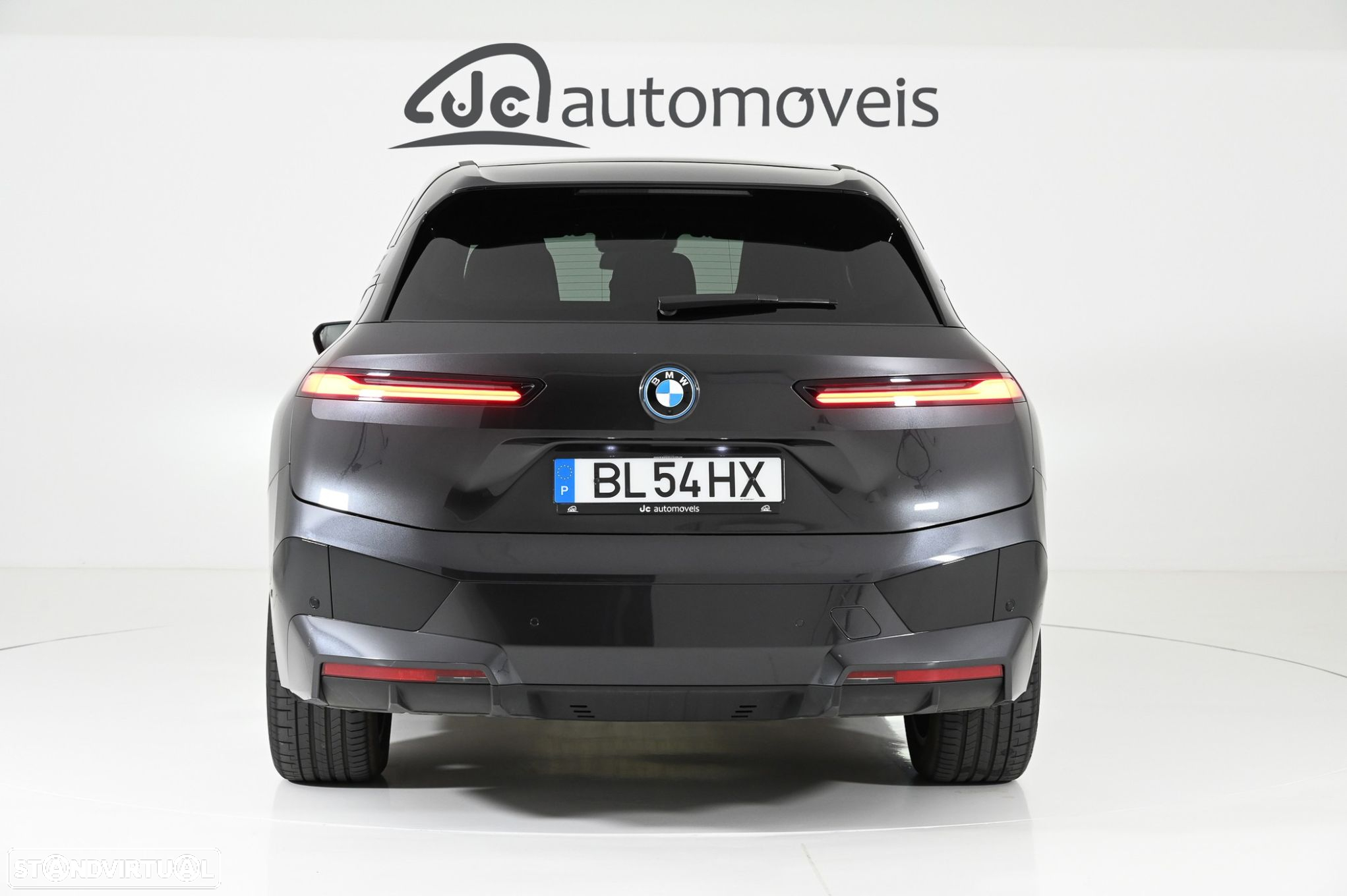 BMW iX xDrive 40 - 8