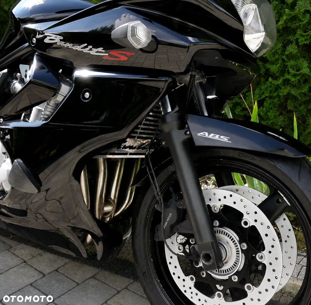 Suzuki GS - 3