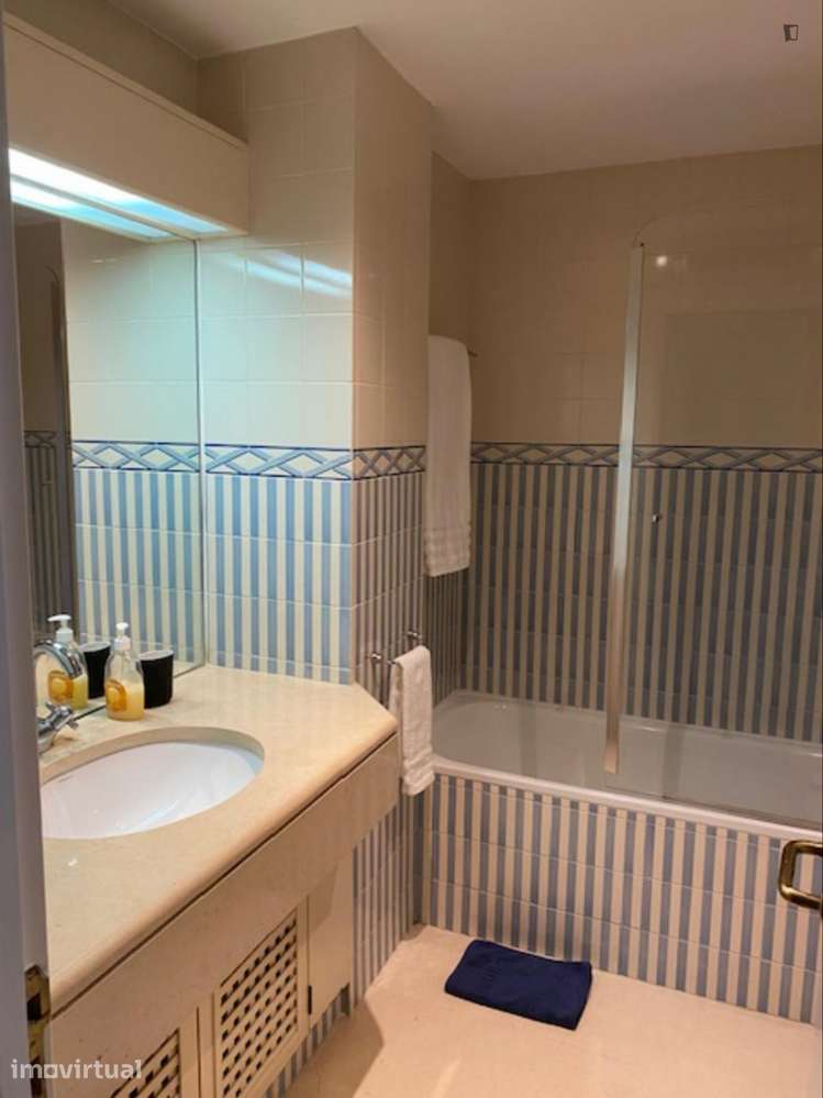 Quarto - localizado em Telheiras Lisbon - Grande imagem: 2/12