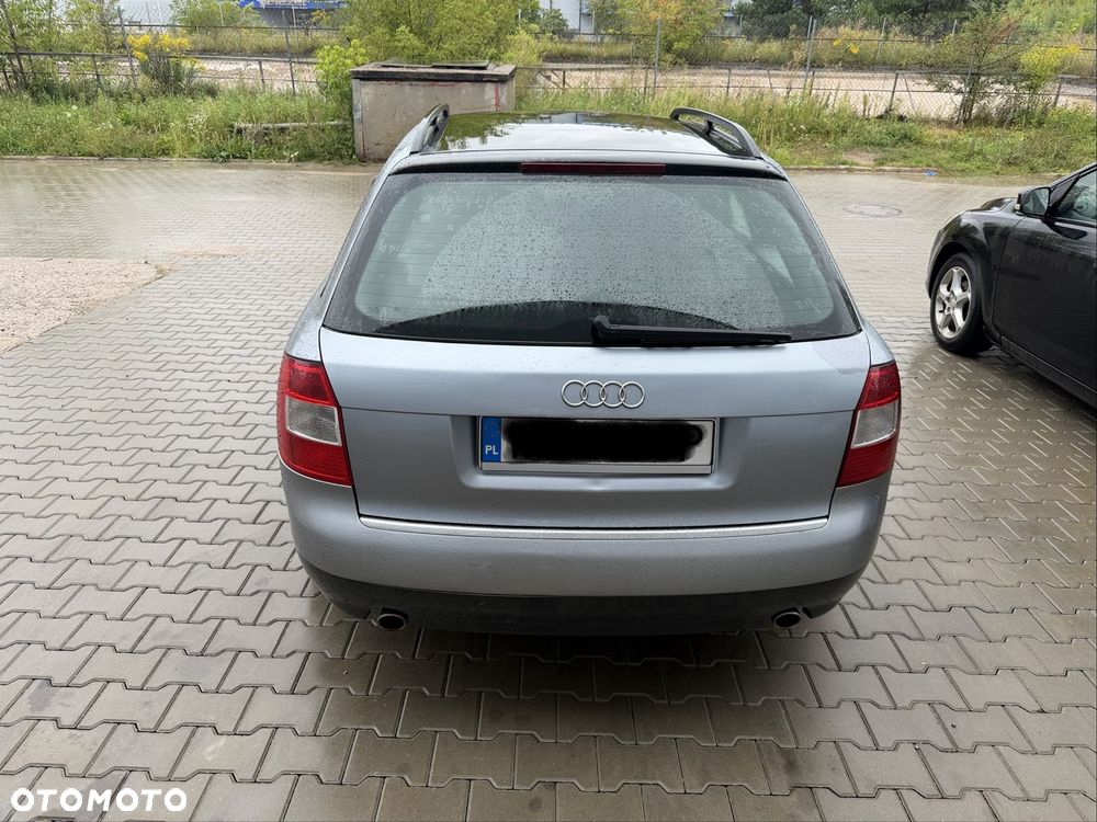 Audi A4 Avant - 4