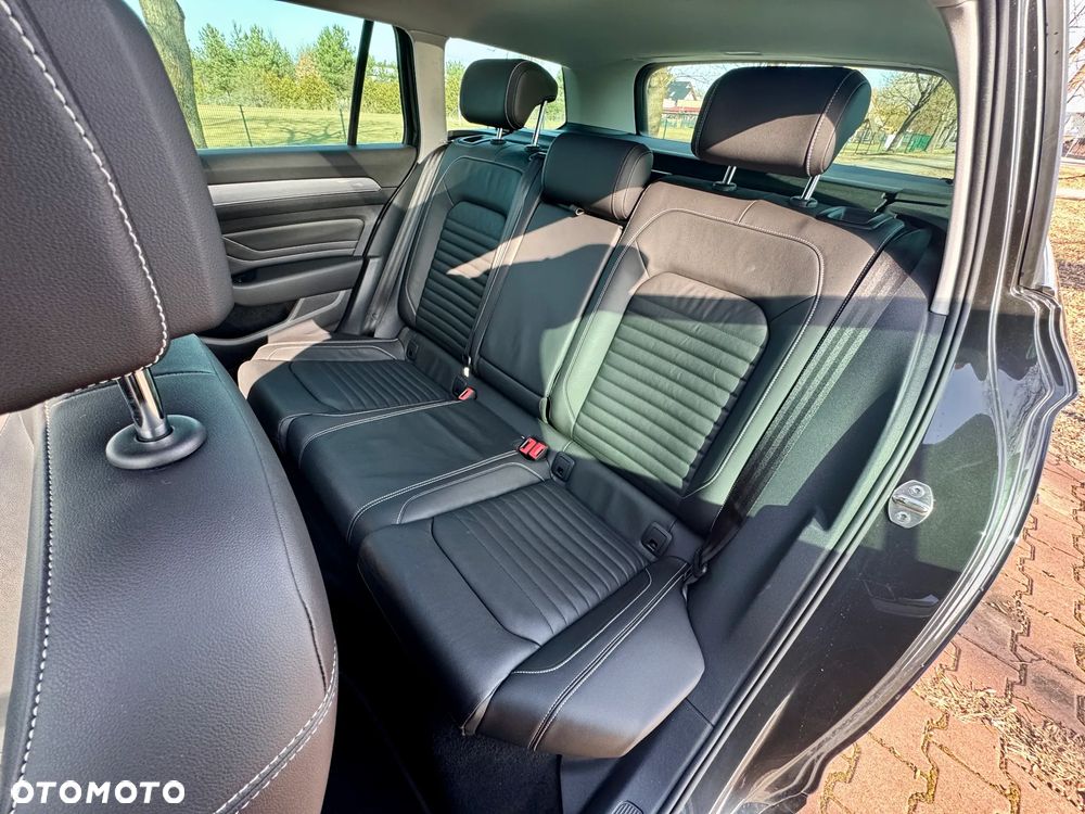 Volkswagen Passat 2.0 TDI SCR DSG - 17
