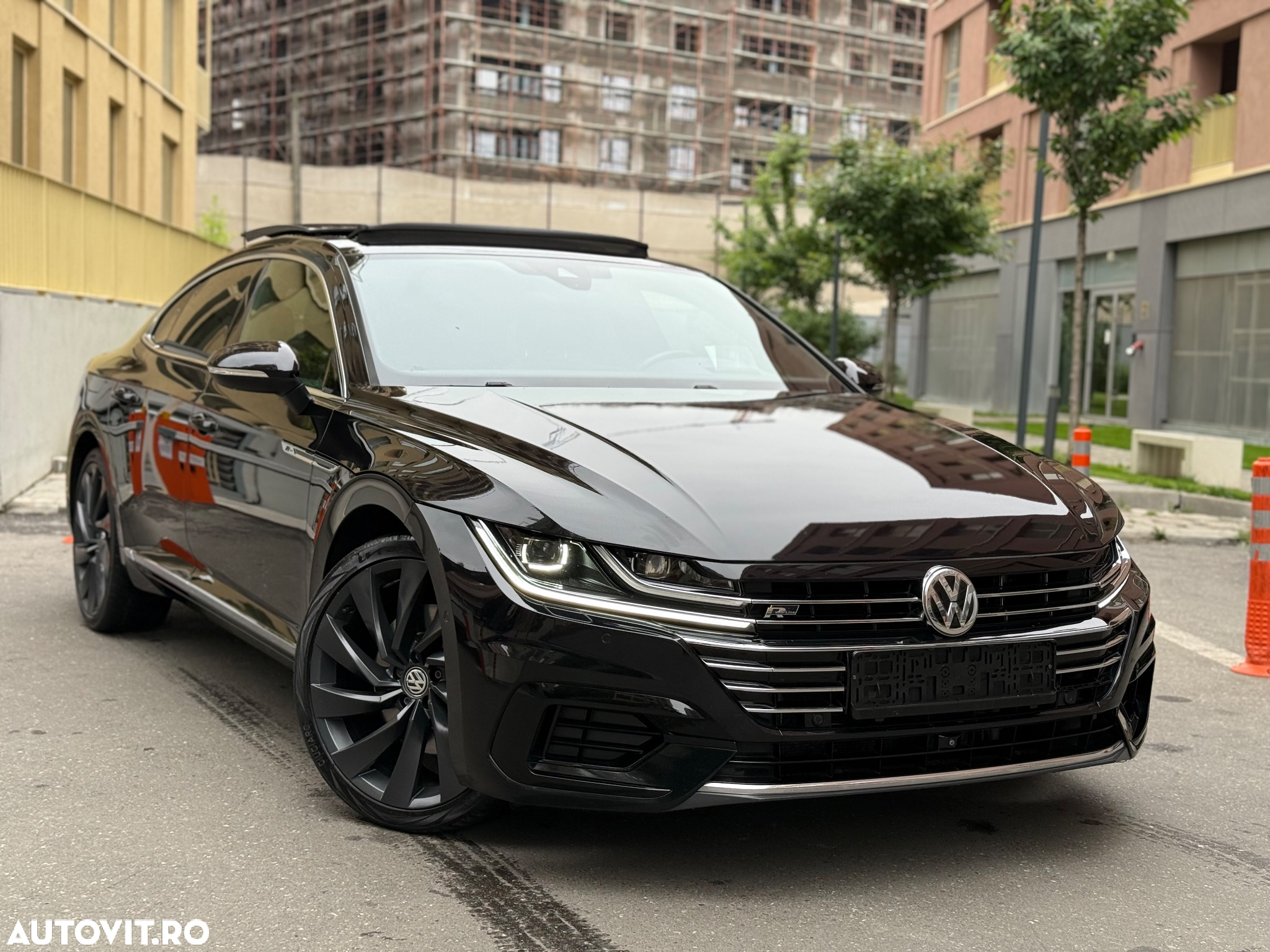 Volkswagen ARTEON 2.0 TSI DSG 4Motion R-Line - 2