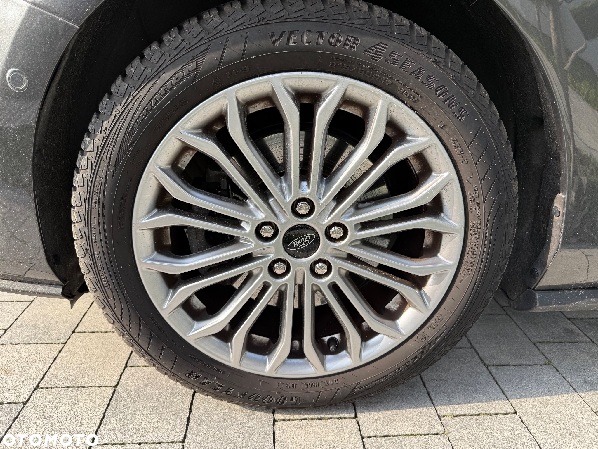 Ford Focus 1.5 EcoBoost Start-Stopp-System TITANIUM X - 17