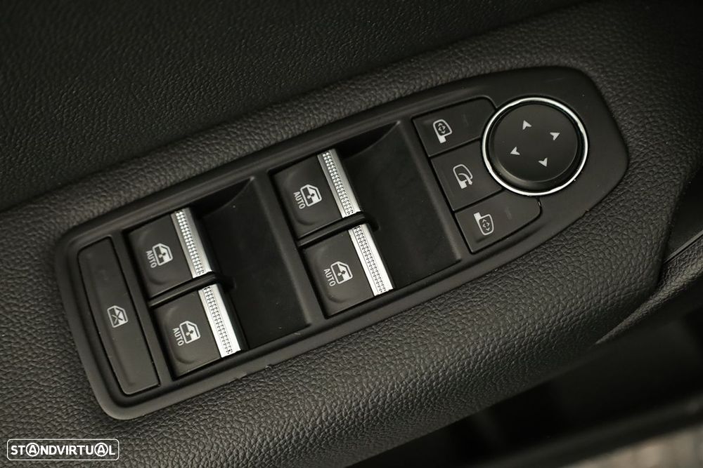 Renault Captur 1.0 TCe Techno Bi-Fuel - 22