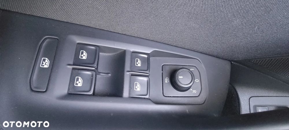 Volkswagen Passat 2.0 TDI BMT Comfortline DSG - 13