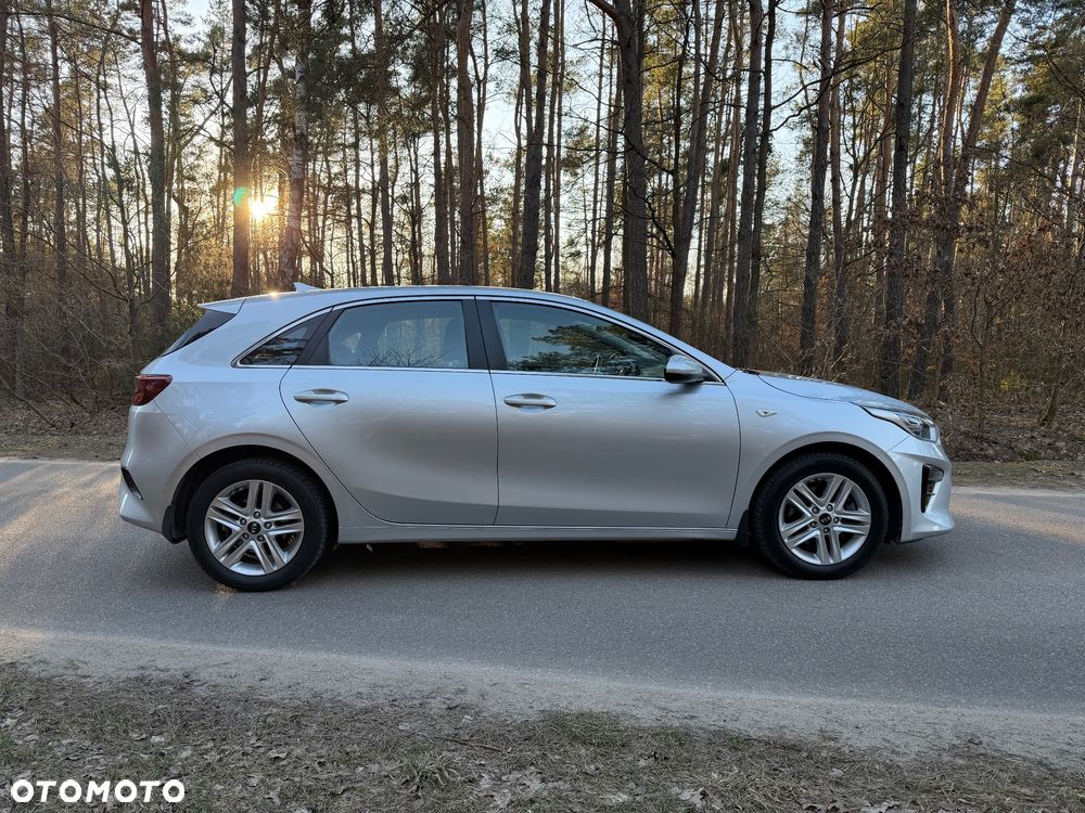 Kia Ceed 1.5 T-GDI M - 8