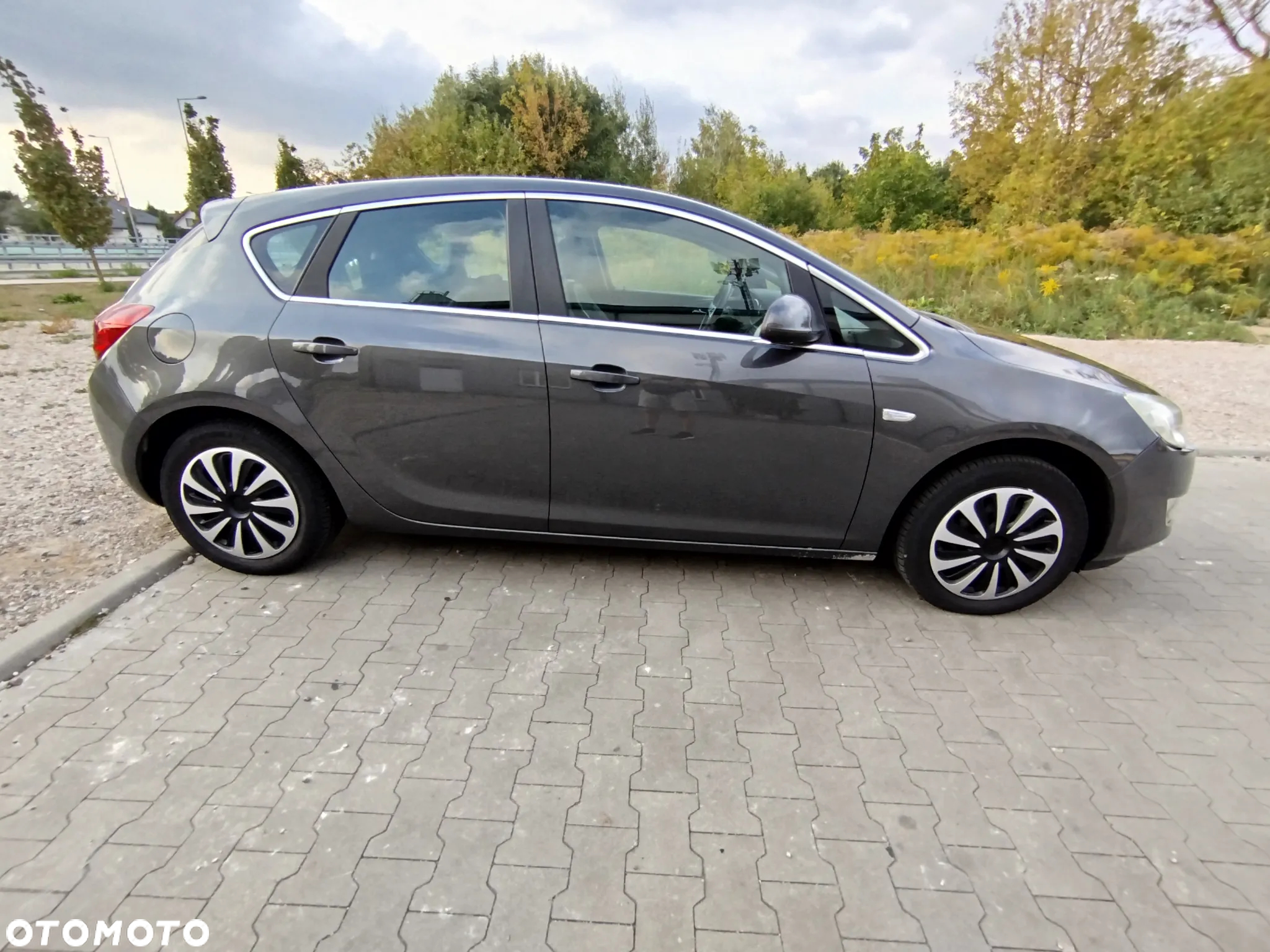 Opel Astra IV 1.6 Cosmo - 4