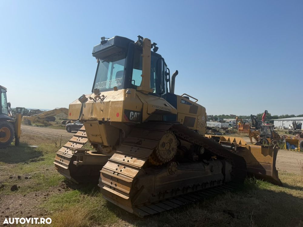 Caterpillar CAT D6N Buldozer - 5