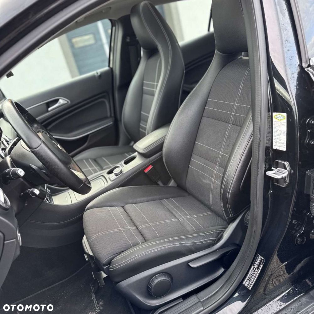 Mercedes-Benz GLA - 18