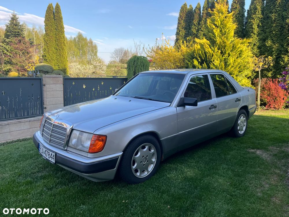 Mercedes-Benz W124 (1984-1993) - 1