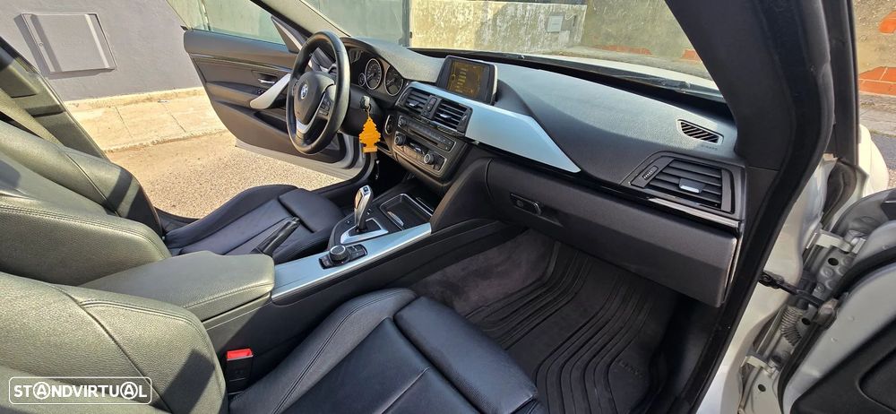 BMW 320 Gran Turismo d Auto Line Sport - 28