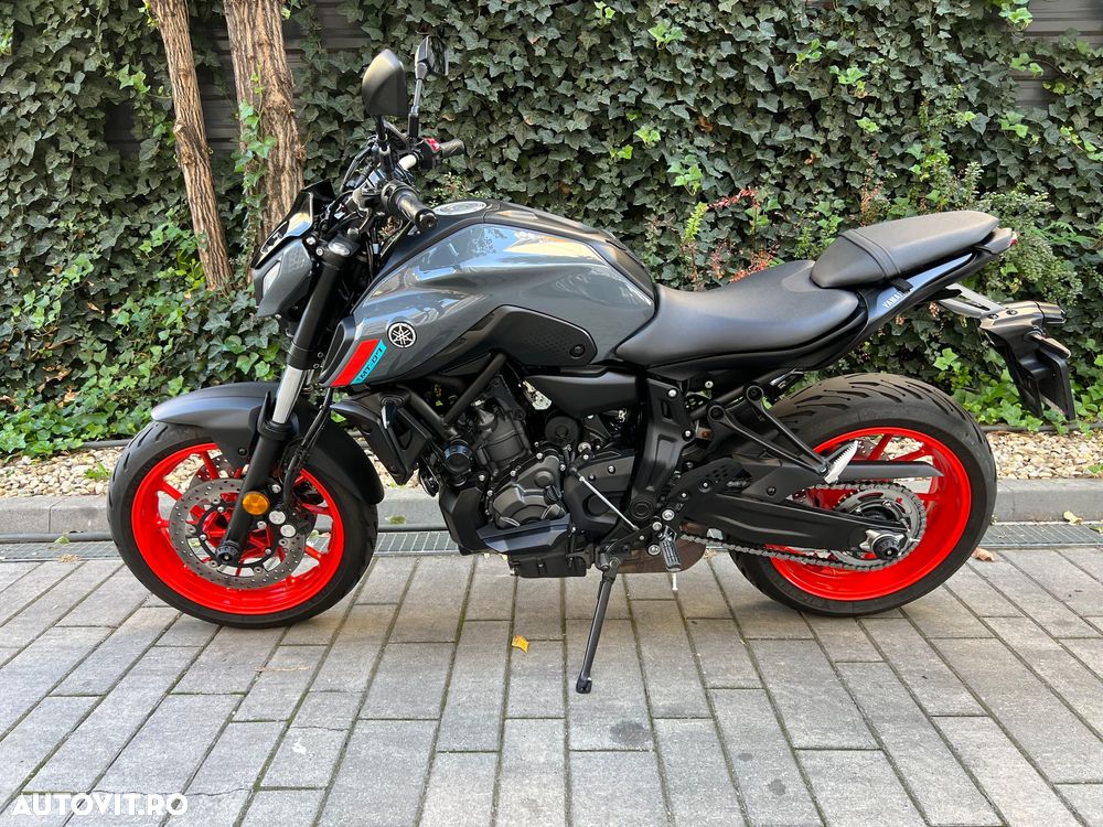 Yamaha MT-07 - 4