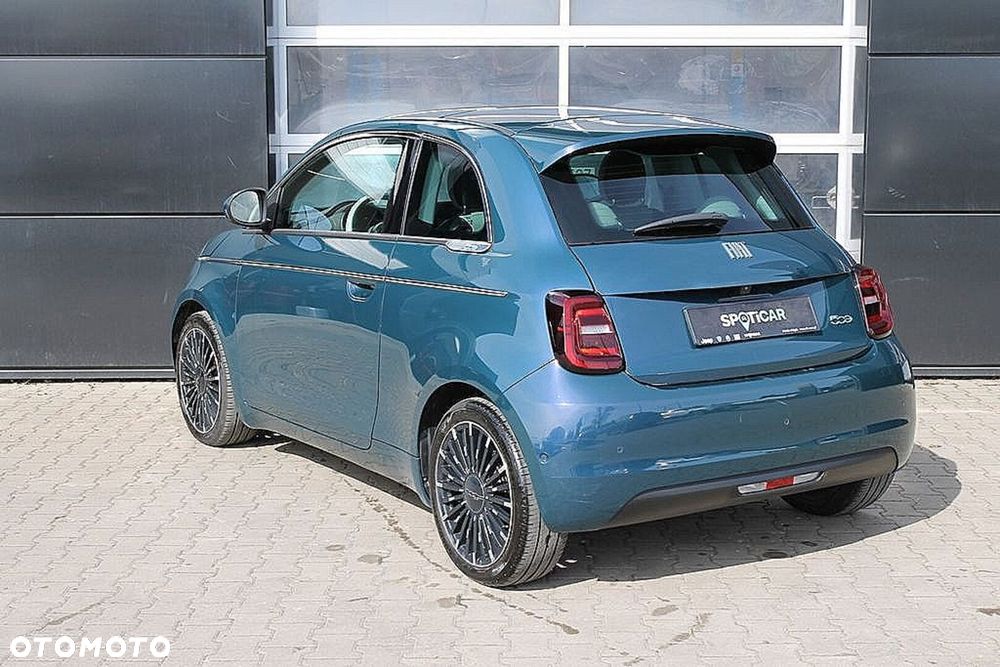 Fiat 500e - 12