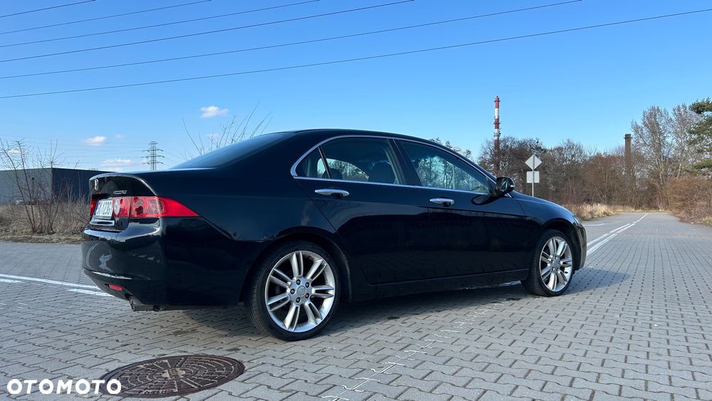 Honda Accord 2.0 Comfort - 21