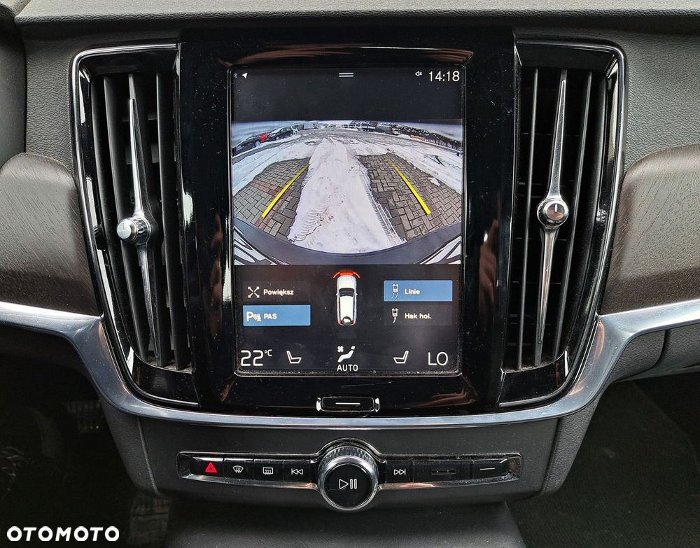 Volvo V90 Cross Country - 22