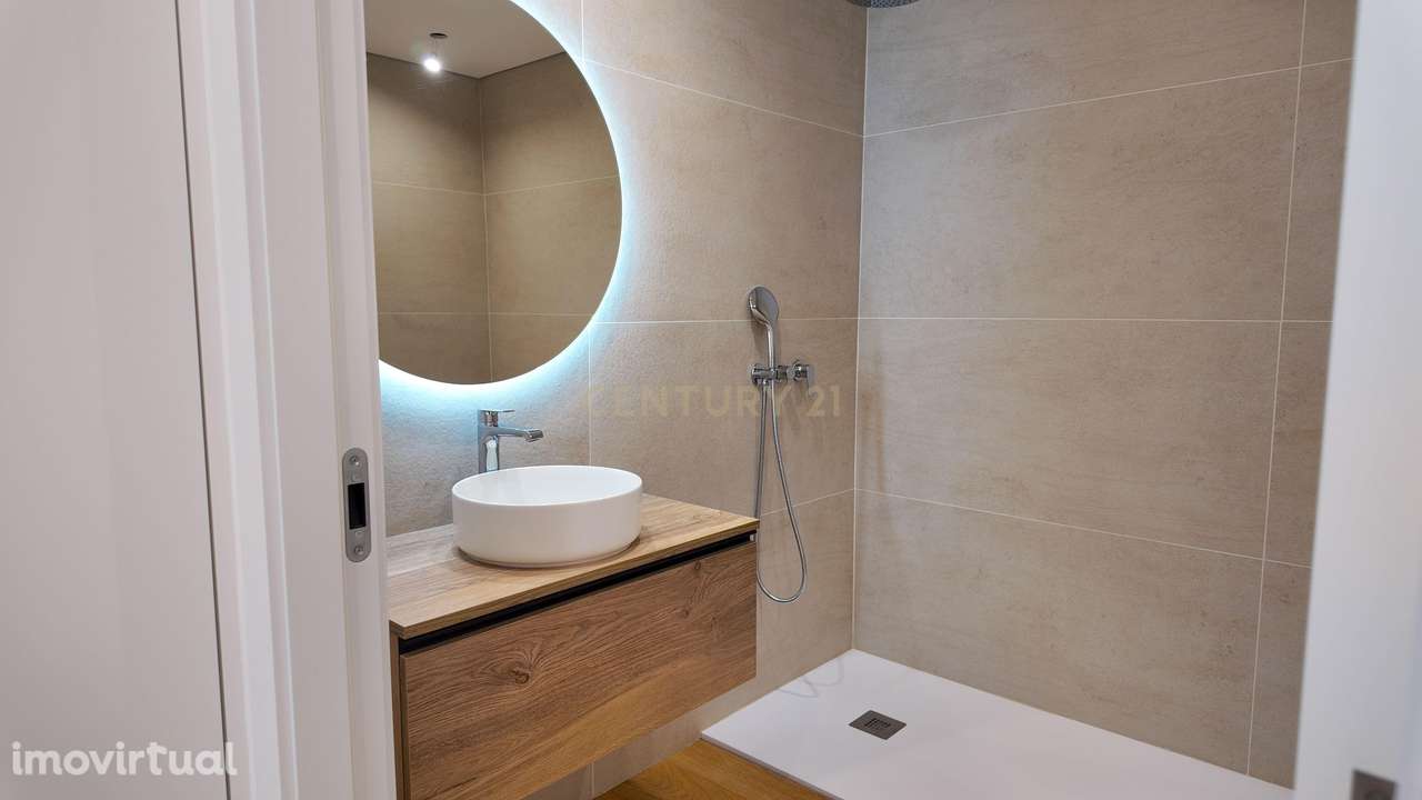 * - Grande imagem: 2/33