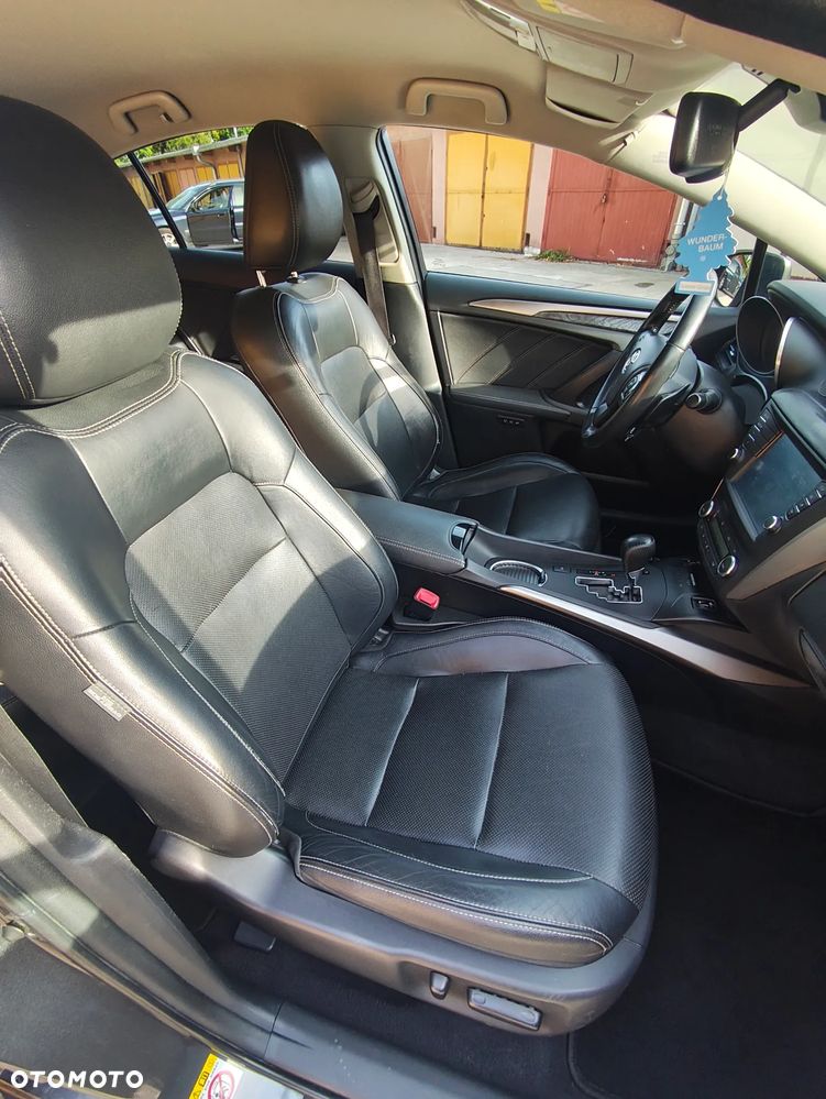 Toyota Avensis 2.0 Prestige MS - 8