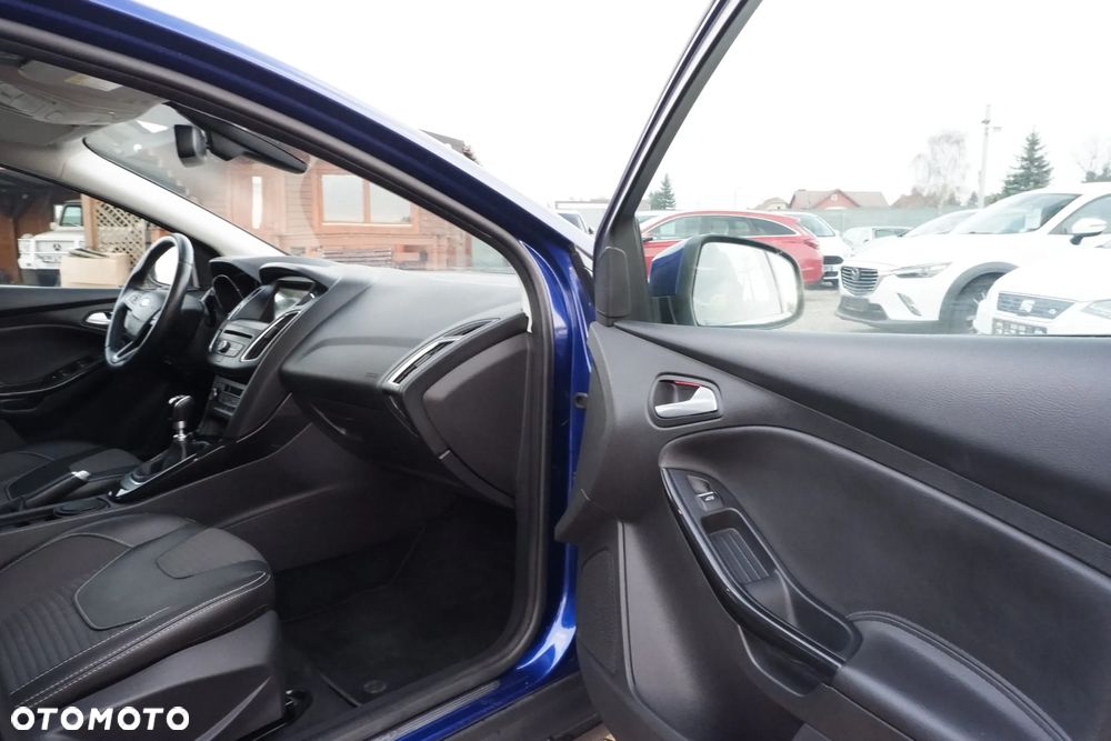 Ford Focus 1.5 EcoBoost STart-Stopp-System Titanium - 3