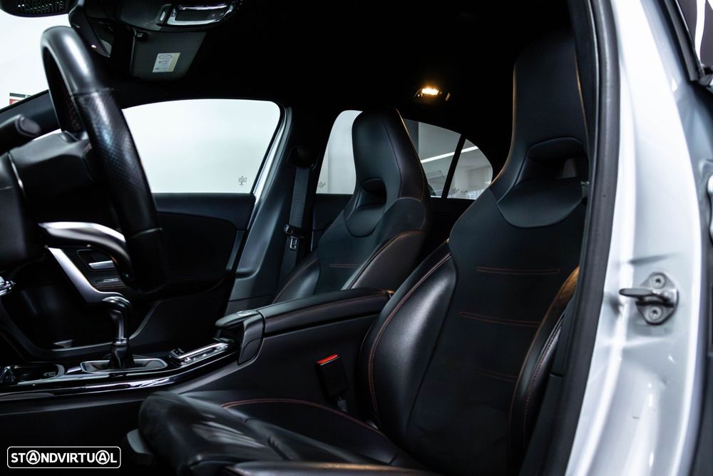 Mercedes-Benz A 160 AMG Line - 24