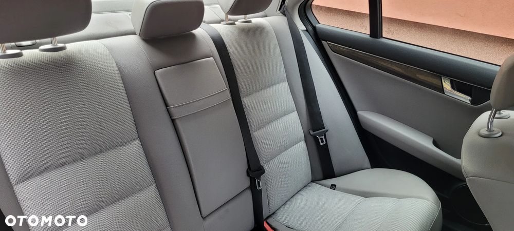Mercedes-Benz Klasa C 180 Kompressor Automatik Avantgarde - 8