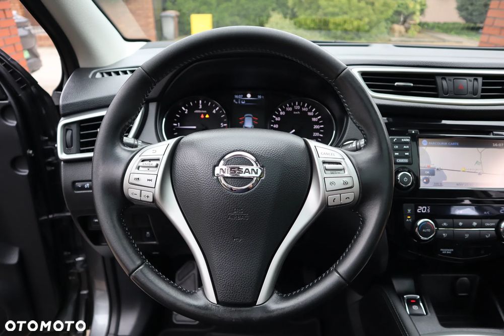 Nissan Qashqai 1.6 DCi Tekna EU6 - 16