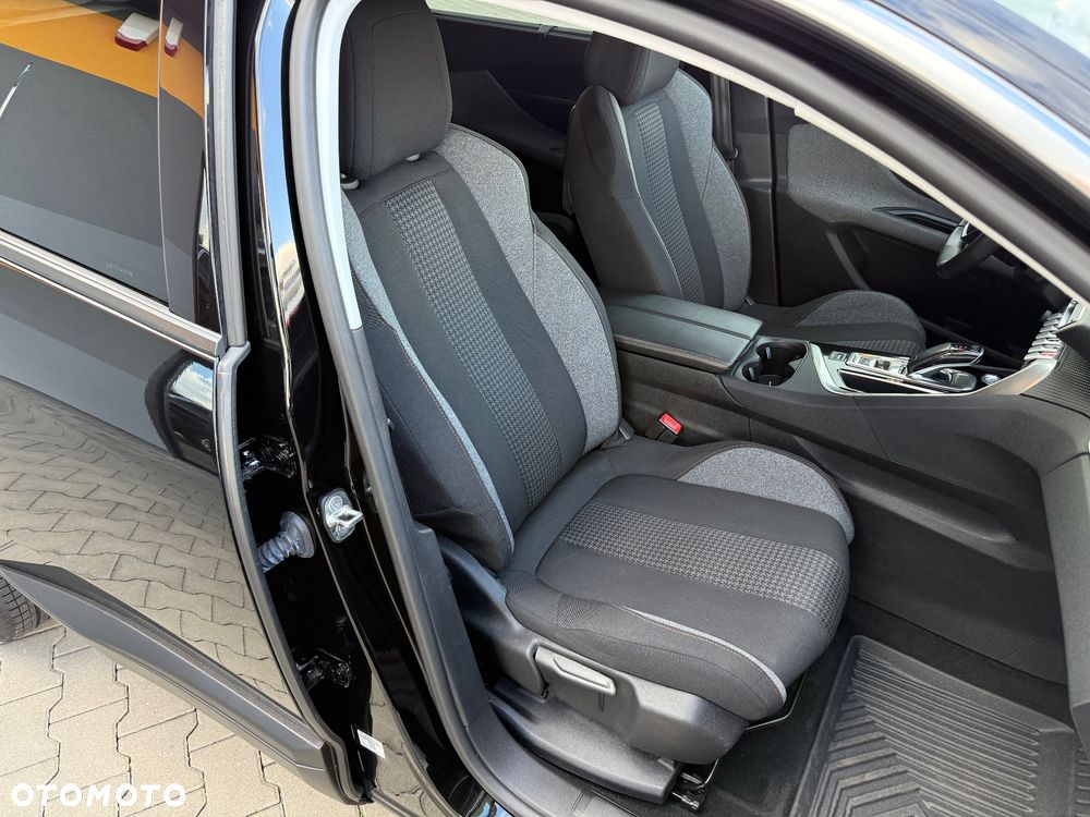 Peugeot 5008 PureTech 130 EAT8 Stop & Start Allure - 34
