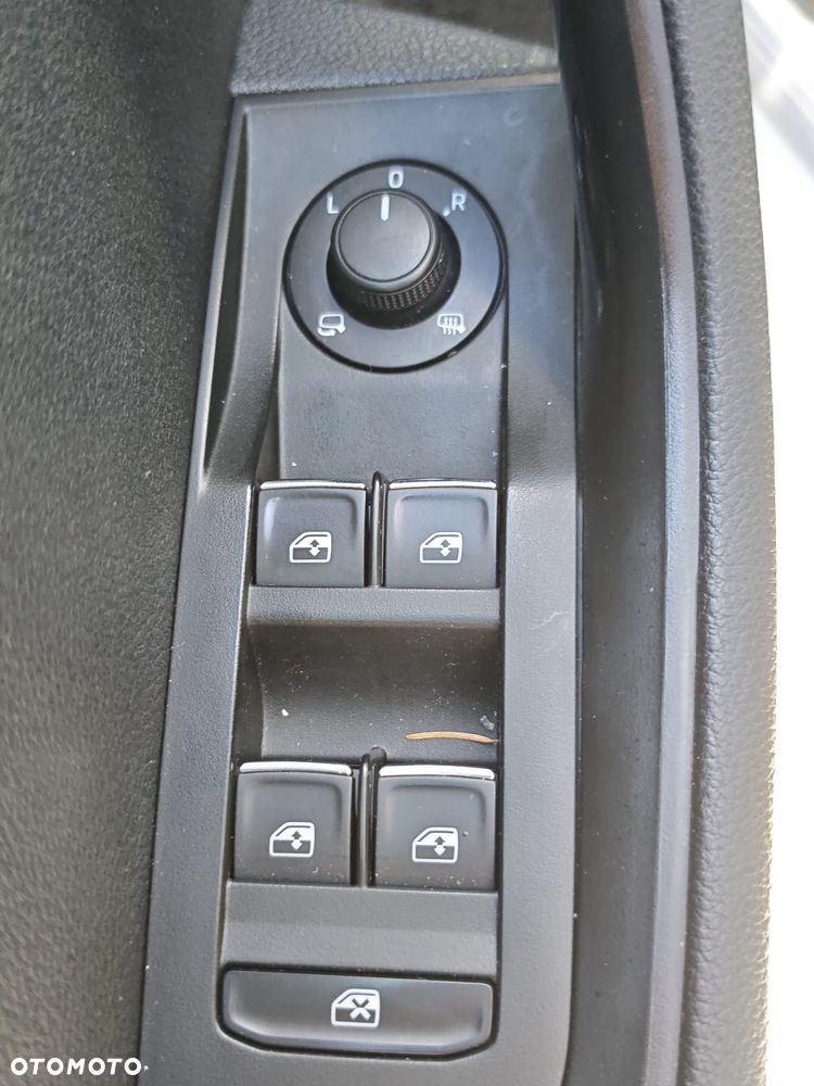Skoda Superb 2.0 TDI 4x4 DSG Style - 32