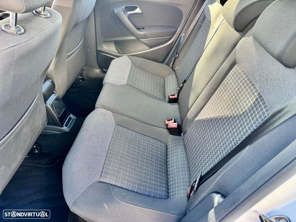 VW Polo 1.0 Confortline Nav - 10