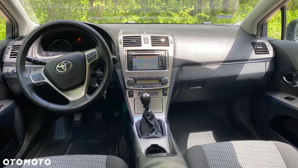 Toyota Avensis 1.8 Edition - 9