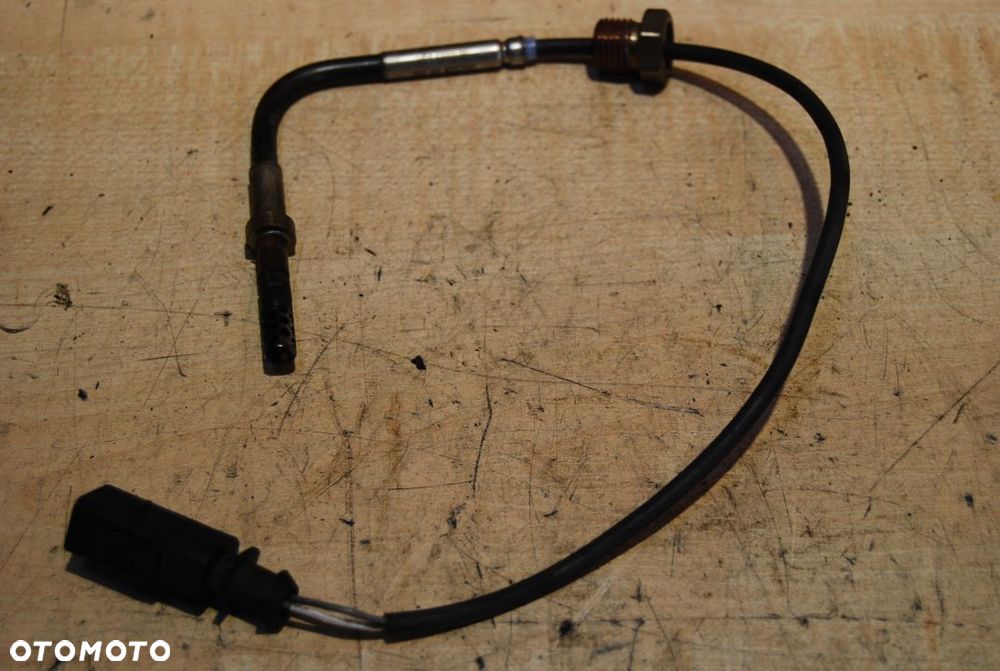 CZUJNIK TEMPERATURY SPALIN 059906088A AUDI A4 B7 3.0 TDI A6 C6 - 3