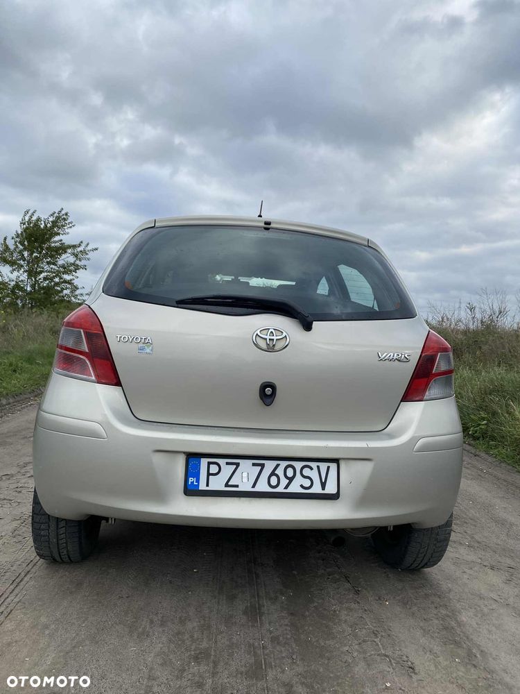 Toyota Yaris - 3