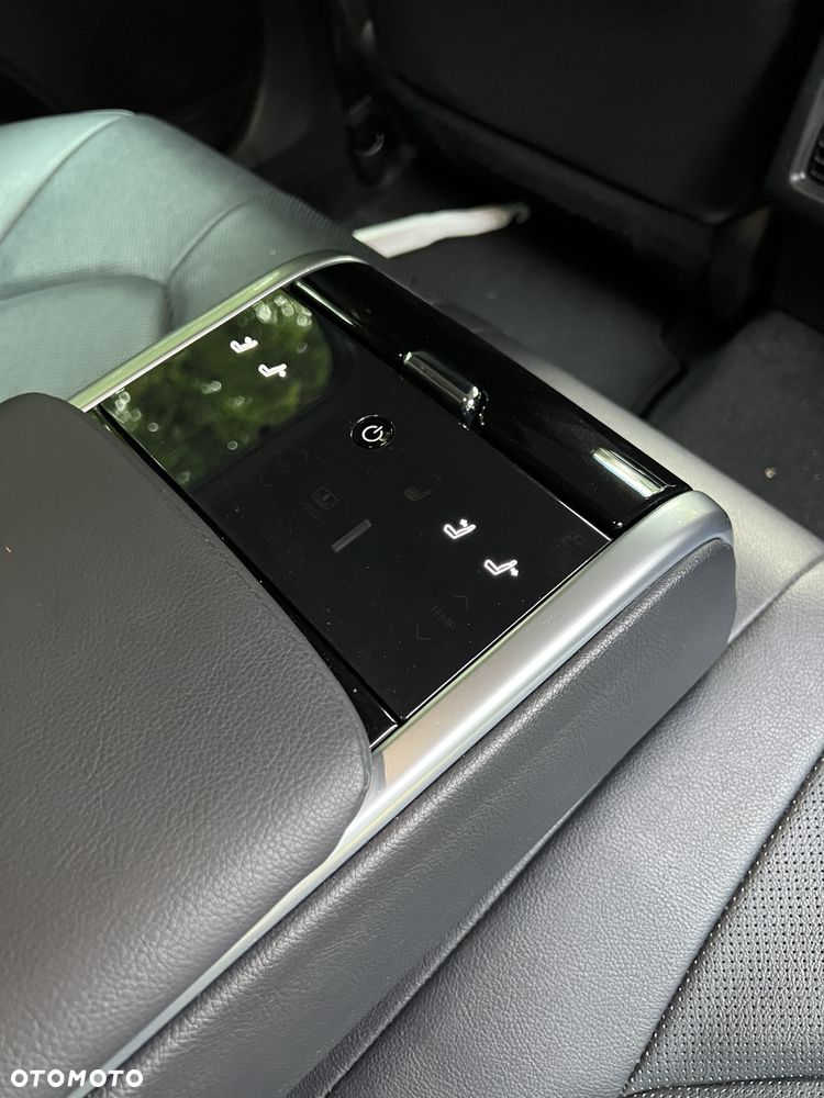 Toyota Camry 2.5 Hybrid Executive CVT - 16