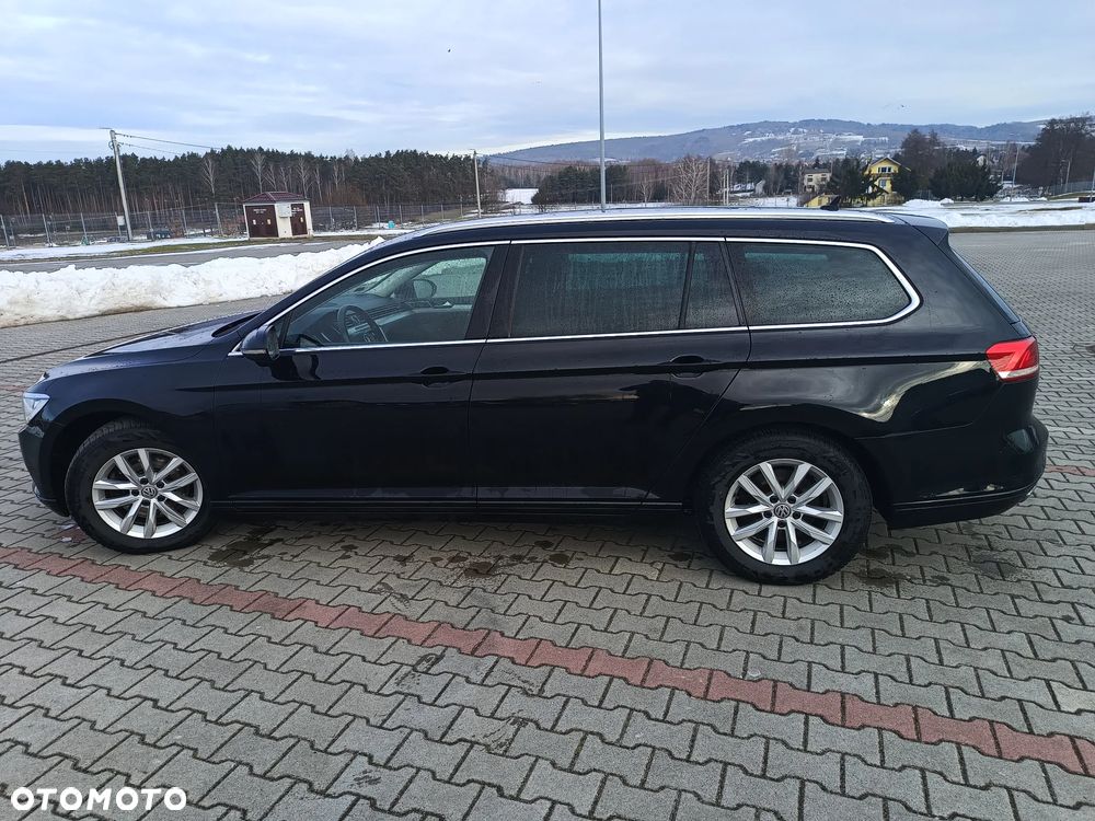 Volkswagen Passat 2.0 TDI SCR DSG Business - 25