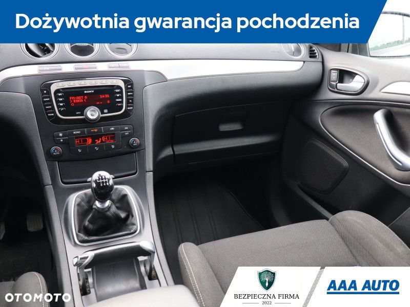 Ford S-Max - 9