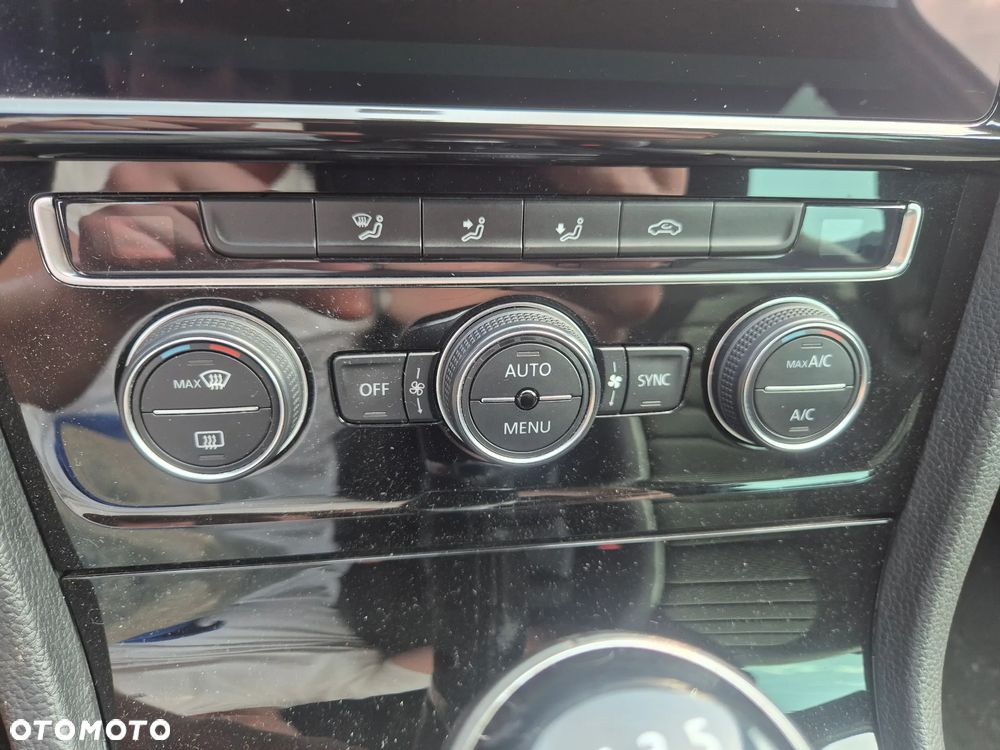 Volkswagen Golf - 13