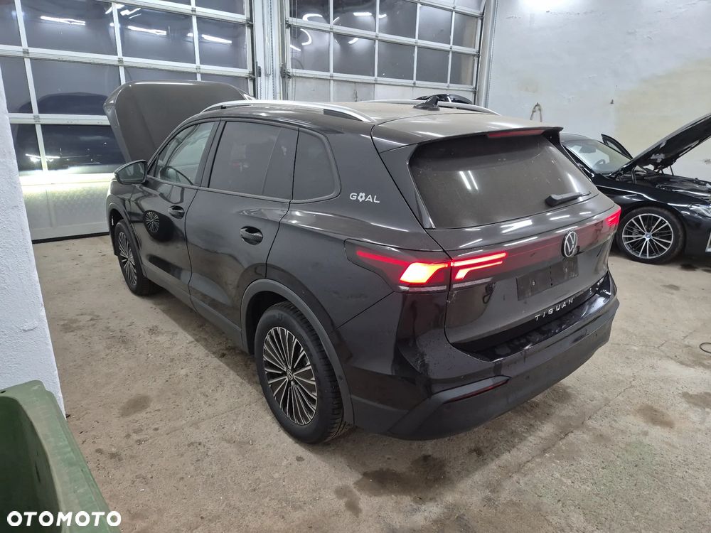 Volkswagen Tiguan - 3