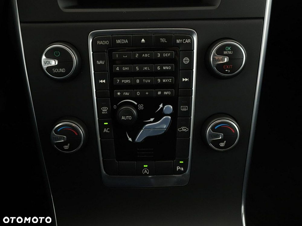 Volvo V60 Cross Country D3 Drive-E Kinetic - 26