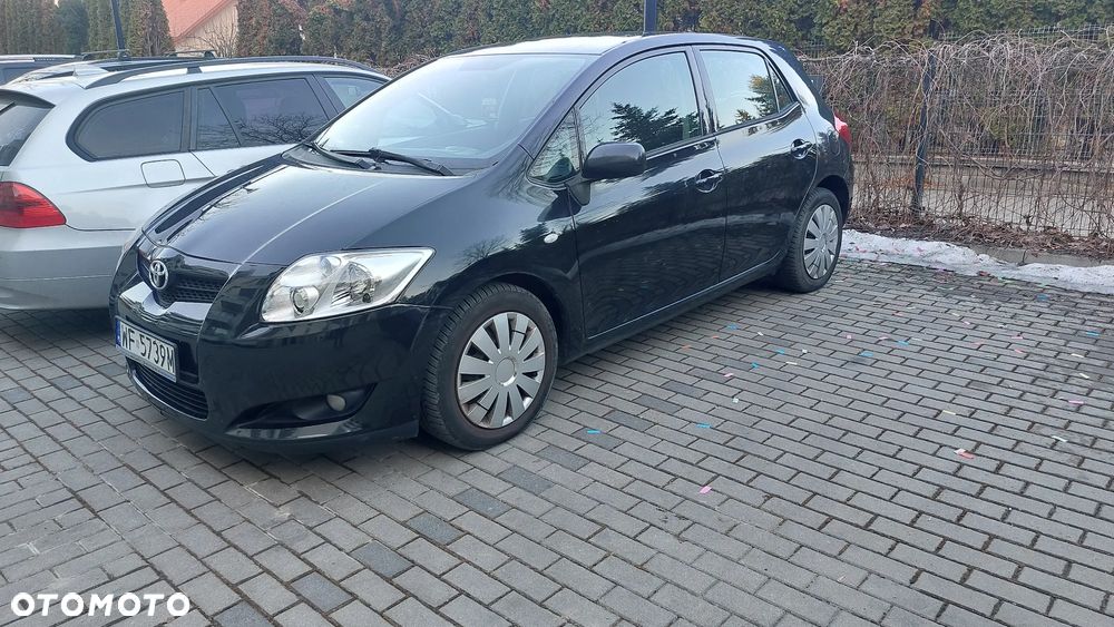 Toyota Auris 2.0 D-4D - 1