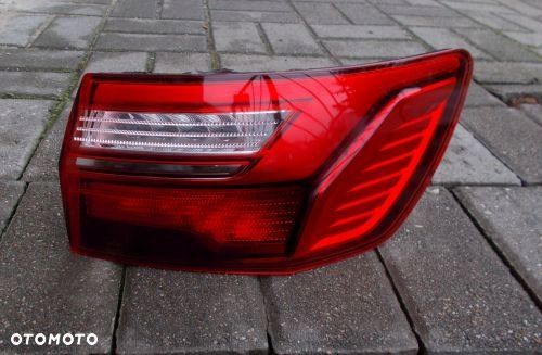 AUDI A4 B9 KOMBI LIFT LAMPA PRAWA LED 8W9945070AA - 1