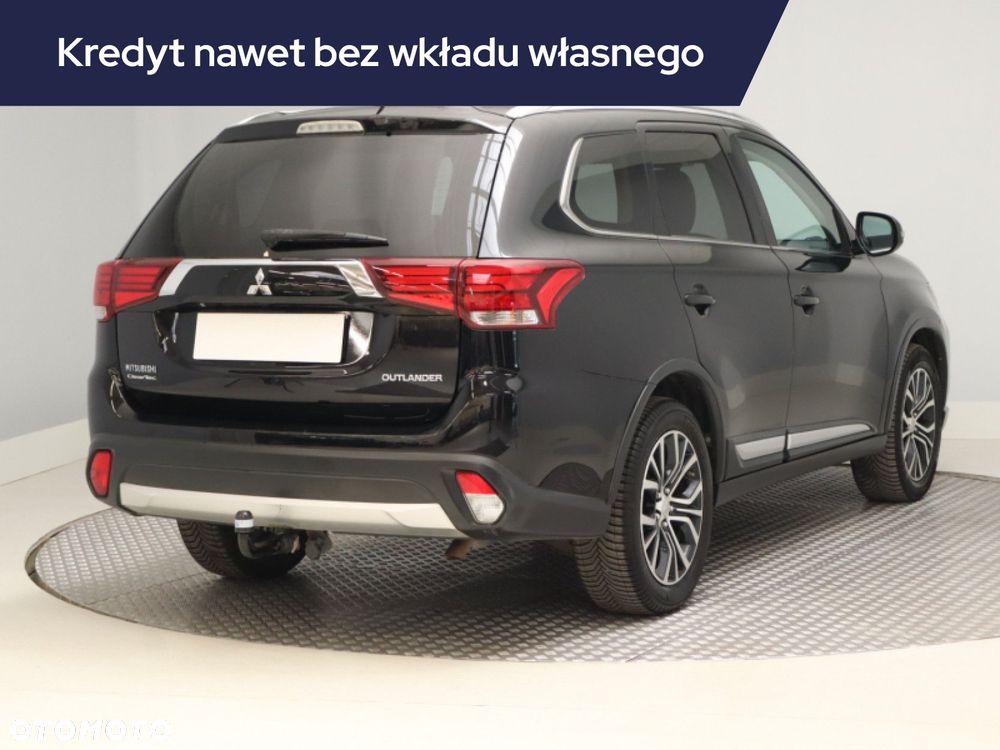 Mitsubishi Outlander - 7