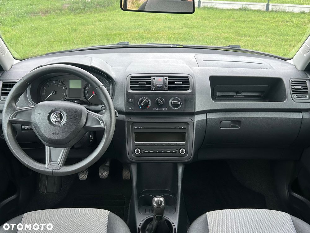 Skoda Fabia 1.2 HTP Cool Colour Edition - 22